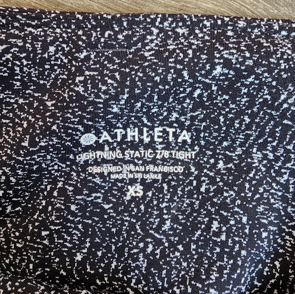 Athleta Lightning Static 7/8 Leggings XS - Picture 4 of 4